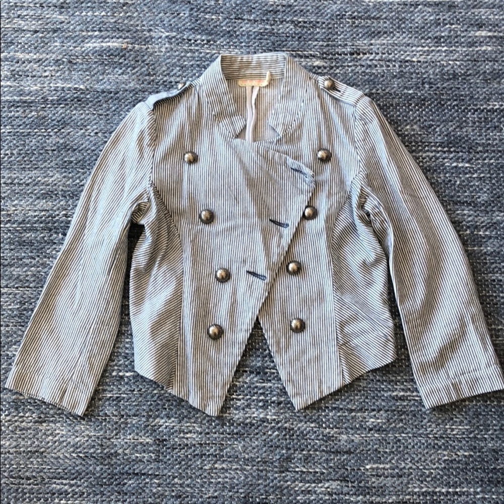 Cute Urban Outfitters cropped denim/canvas jacket